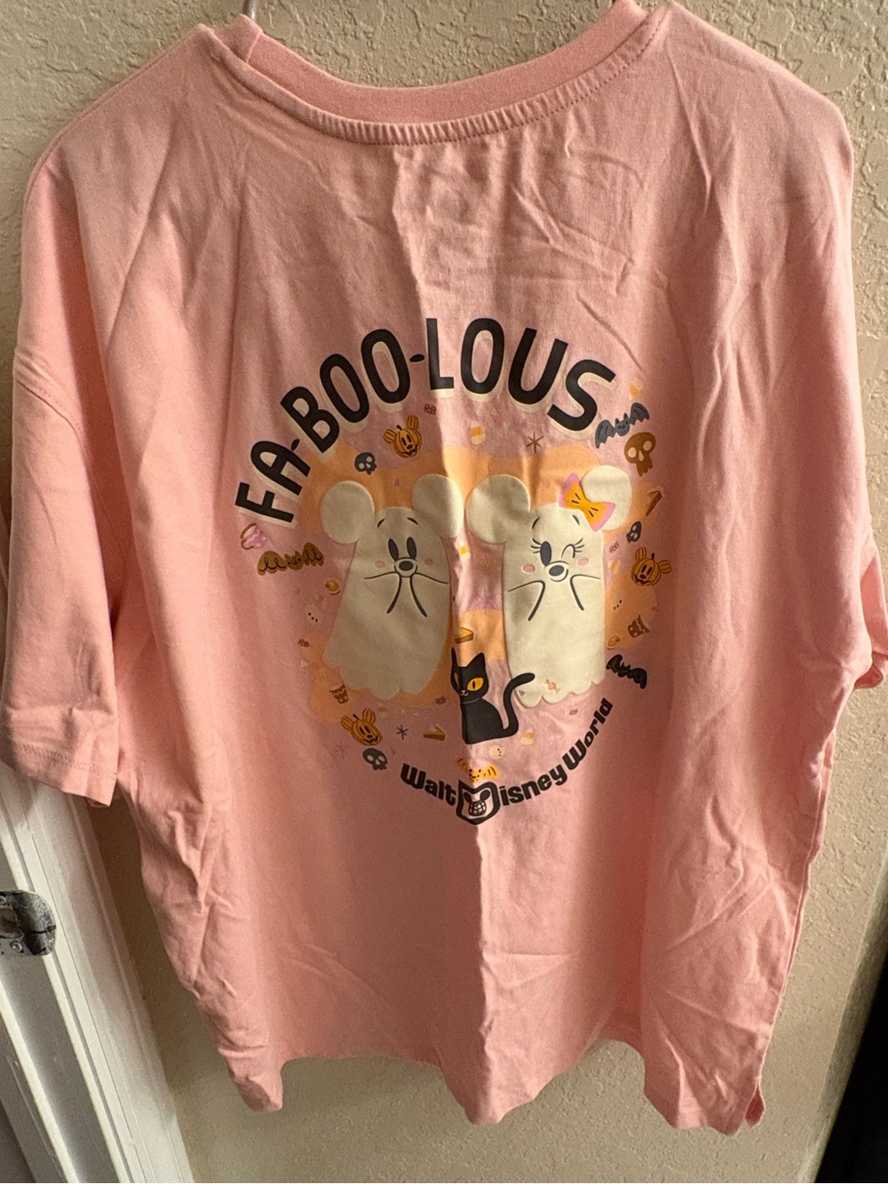 Walt Disney World Exclusive 'FA-BOO-LOUS' Pink Halloween Graphic Tee BRAND NEW! - Picture 2 of 6